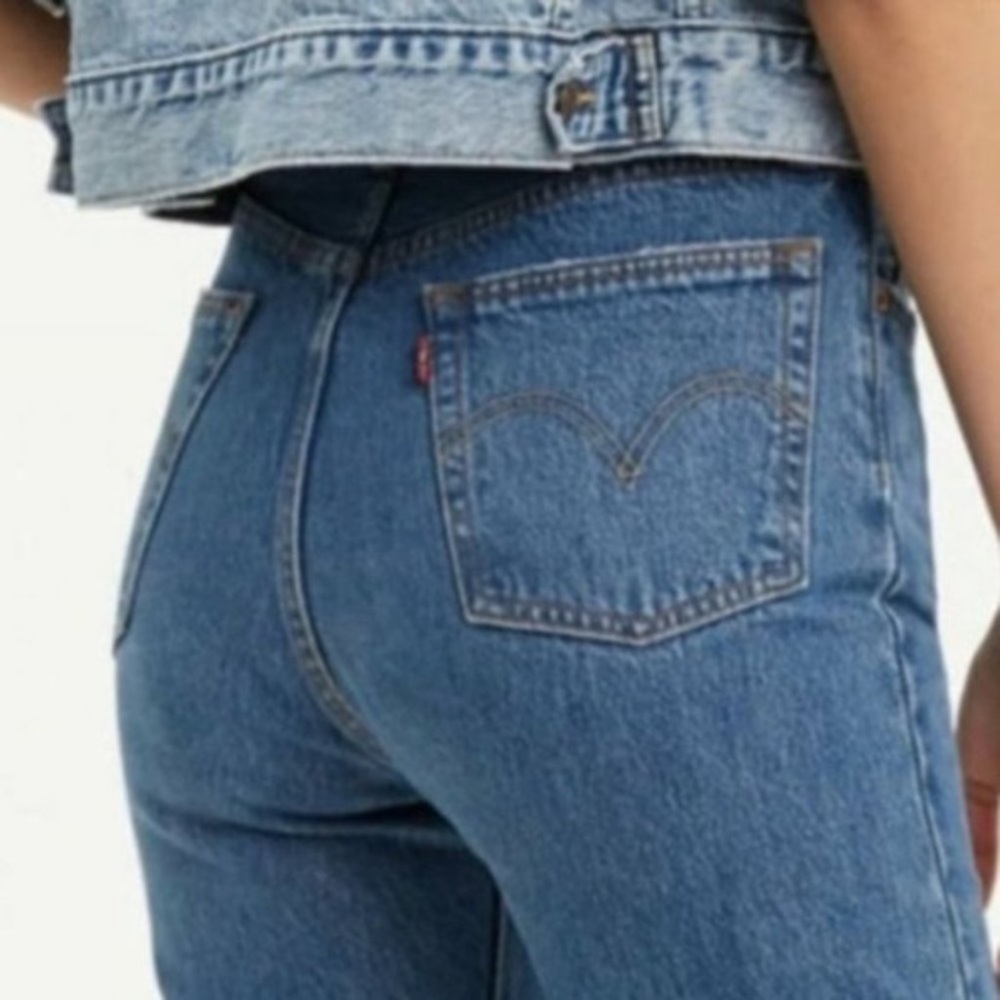 Levi’s 501 Vintage 90s Button fly Wedgie Mom Jeans